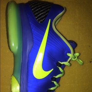 KD V Elite blue & green